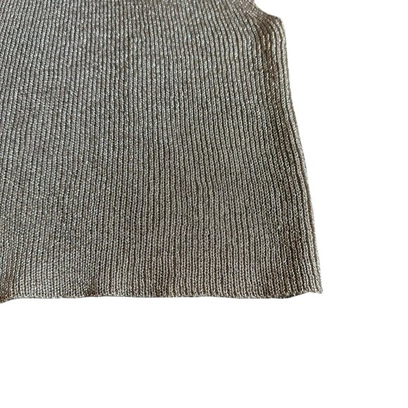 Red Berry Sleeveless Mock Neck tank Top Stretch Metallic Textured Size Small - Picture 8 of 10